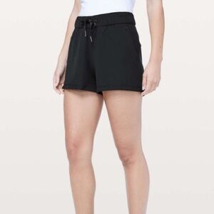 Lululemon On The Fly Short *Woven *2.5"
Black